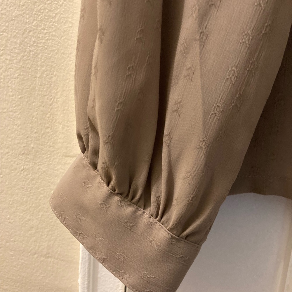 Vintage Jean de Pierre Soft Brown Front Detail Blouse - Picture 8 of 12